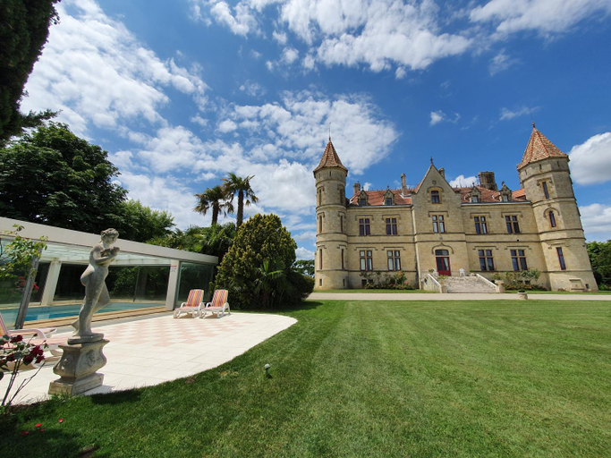 Others 4, Chateau Moncassin, Lot-et-Garonne