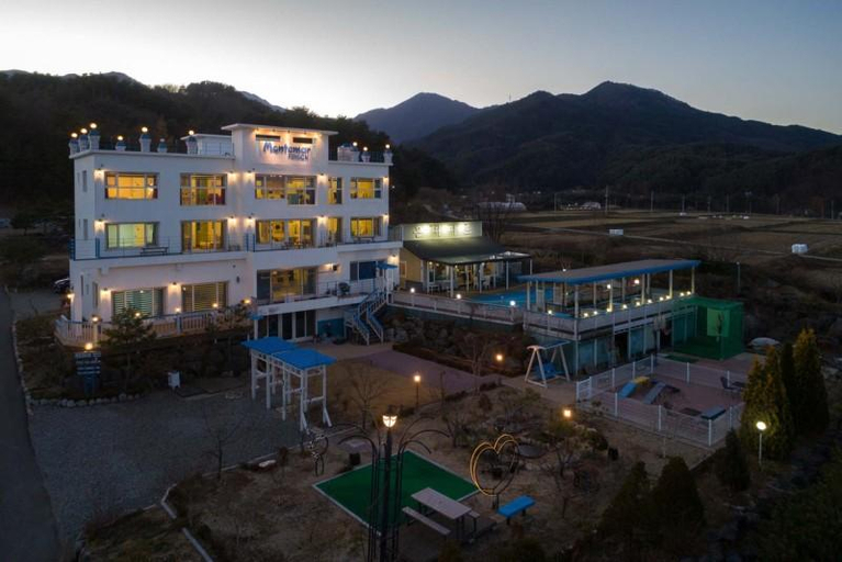 Exterior & Views 2, Yangyang Monti Pet Spa Pension, Yangyang