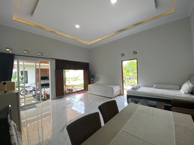 Others 4, Villa Arundati, Sleman