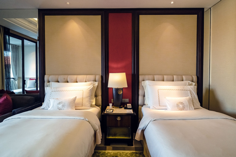 Bedroom 27
