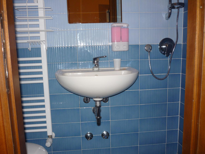 Bathroom 5, Affittacamere Andronaco, Milano
