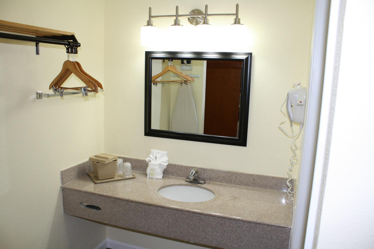 Bathroom 3