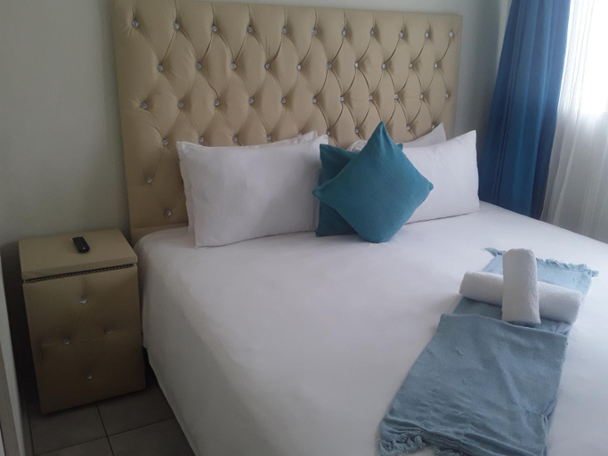 Others 4, Kuyasa guesthouse, O.R.Tambo