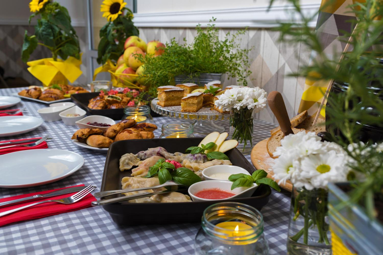 Food & Drinks 4, Hotel Gryf **, Kościerzyna
