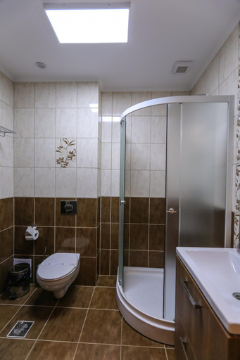 Bathroom 4, Hotel Holiday Maria, Baile Herculane