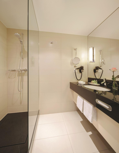 Bathroom 4