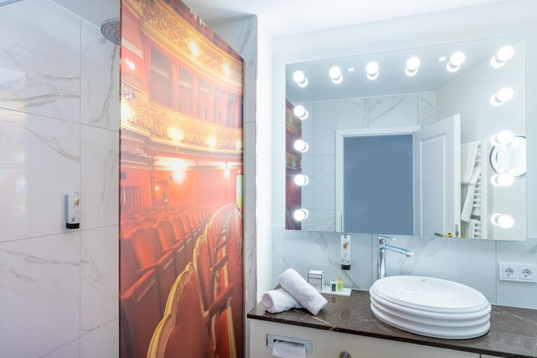 Bathroom 4, Theaterhotel Wien, Wien