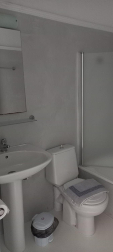 Bathroom 5, Dimitris Studios, South Aegean