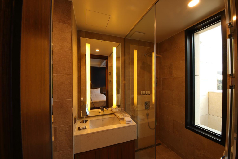 Bathroom 4, Benikea the H Hotel, Hwaseong