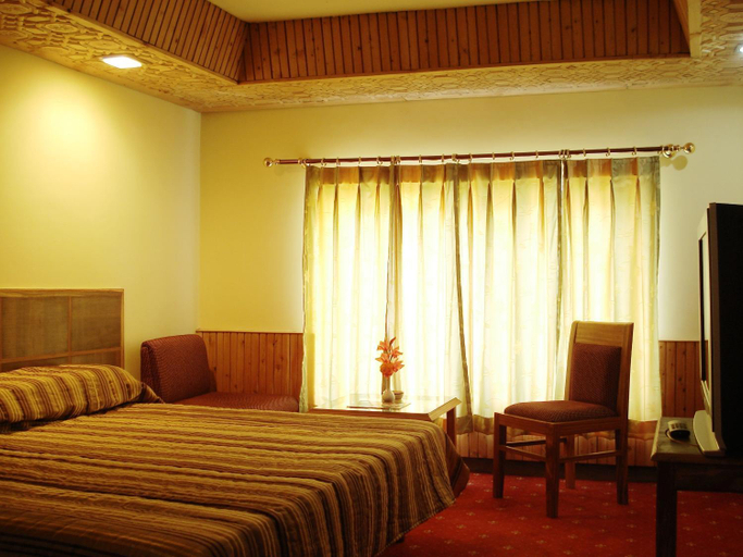 Bedroom, Vardaan Hotels, PatniTop, Udhampur