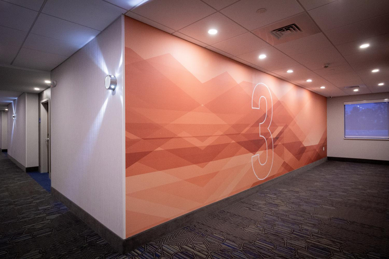 Public Area 3, Holiday Inn Express & Suites BOSTON SOUTH - RANDOLPH by IHG, Norfolk