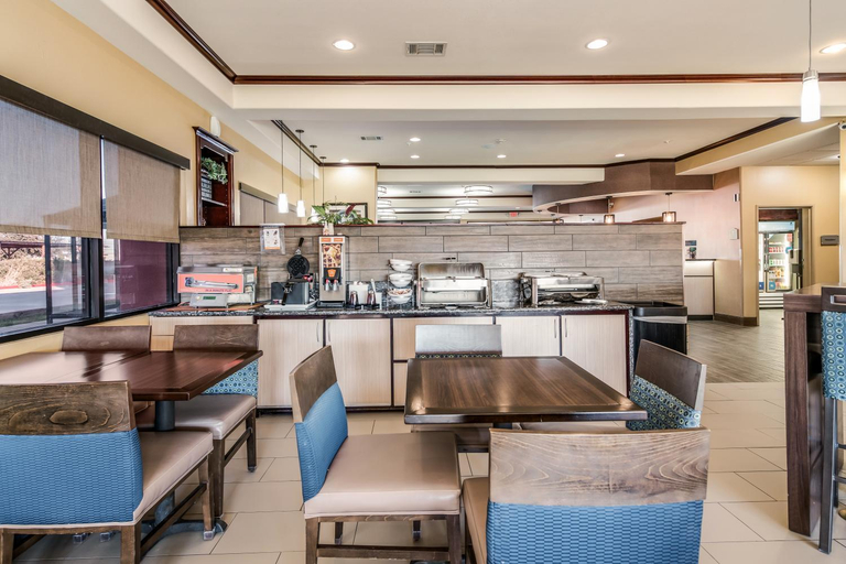 Food & Drinks 5, Comfort Suites Fort Stockton Area, Pecos