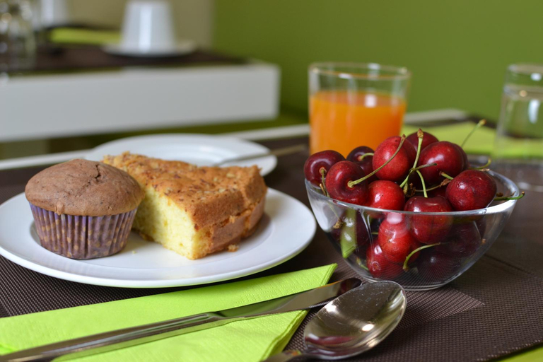 Food & Drinks 5, B&B Leopoldo and APARTEMENTS, Florence