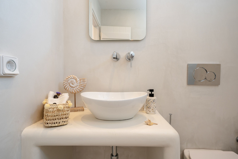 Bathroom 3, Nymphée Villas, South Aegean