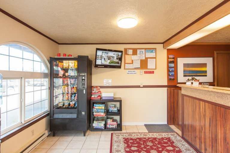 Public Area 2, Surfside Resort, Tillamook