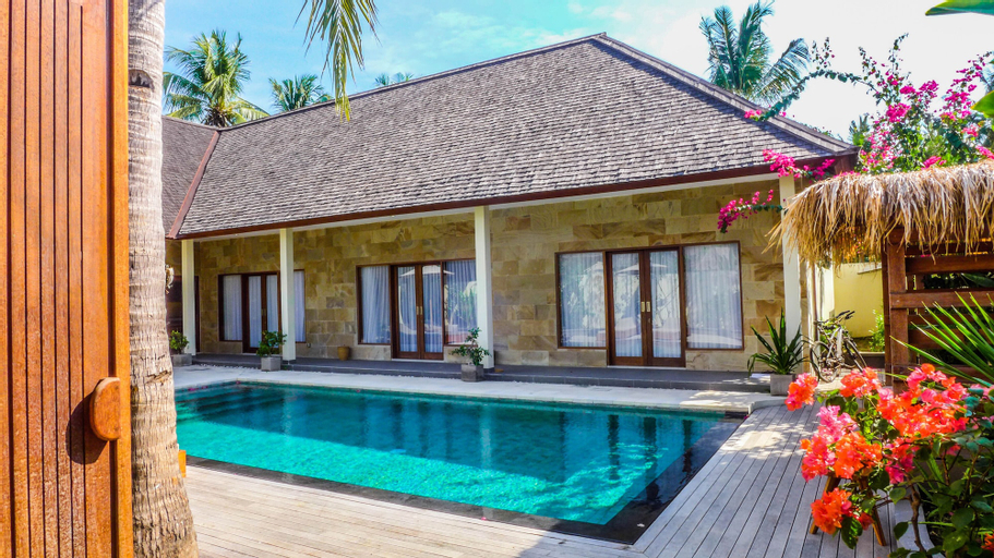 Swimming Pool 11