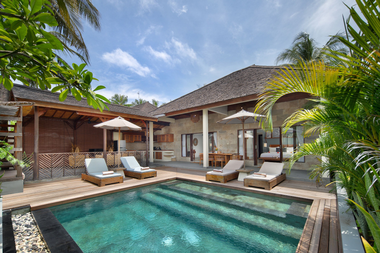Swimming Pool 24