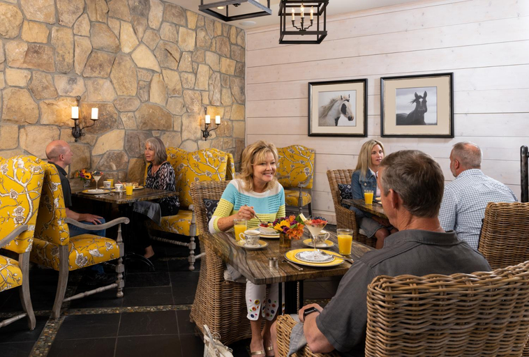 Food & Drinks 3, The White Birch Inn, Rabun
