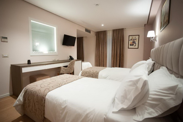 Bedroom 3, Doanesia Premium Hotel And Spa Tirana, Tirana