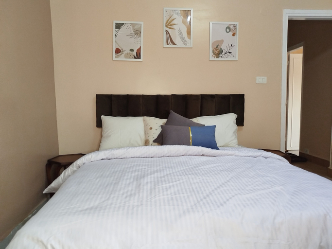 Bedroom 5, Moon Homes, 'Abdin