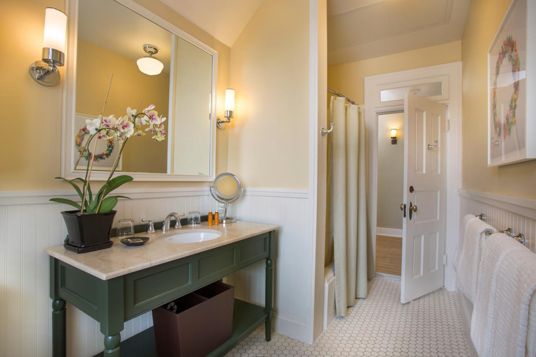 Bathroom 5, Cavallo Point - the Lodge at the Golden Gate, Marin