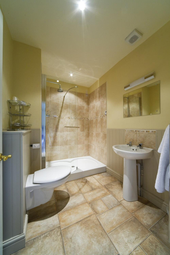 Bathroom 4, Best Western Limpley Stoke, Wiltshire