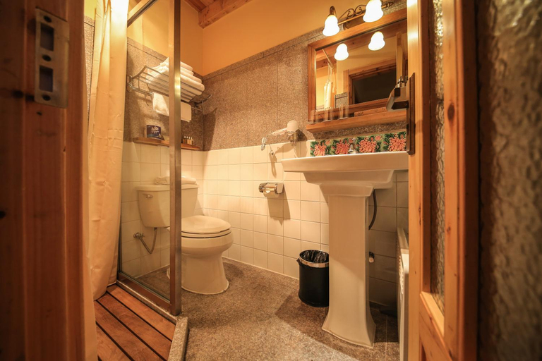 Bathroom 4, Imperial Guard Boutique Hotel, Huangshan