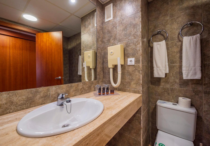 Bathroom 4, Dwo Sirius by Checkin, Barcelona