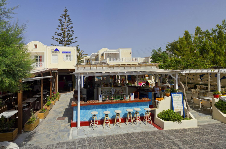 Food & Drinks 4, Dolphins Apartments, South Aegean