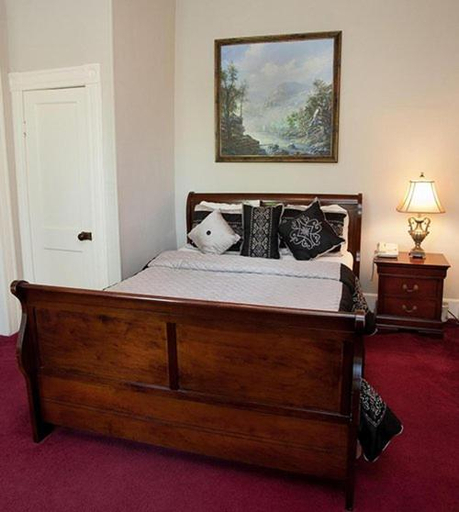 Bedroom 2, New Orleans Hotel Eureka Springs, Carroll