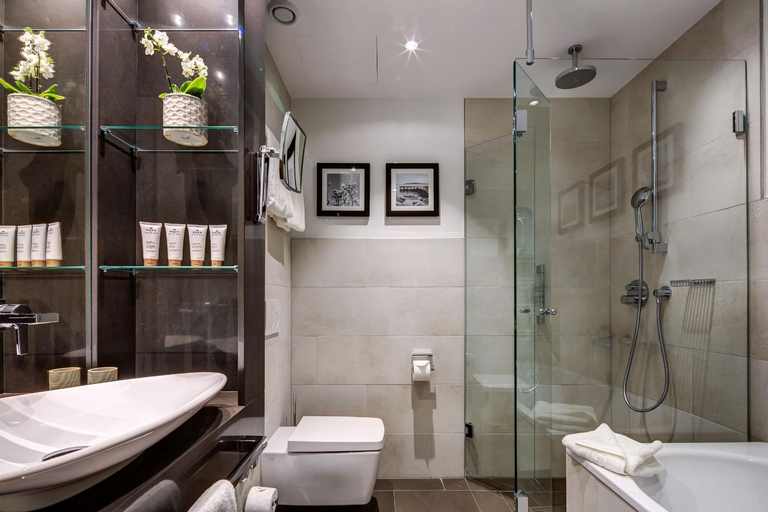 Bathroom 5