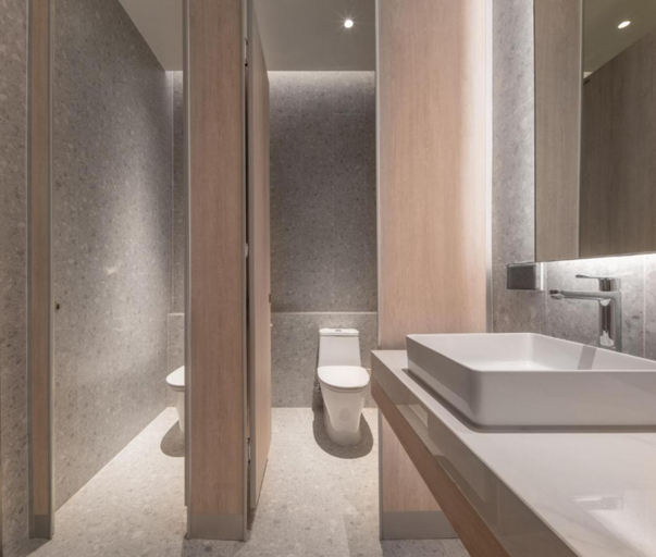 Bathroom 4, Matini Hostel Grandstation, Phaya Thai
