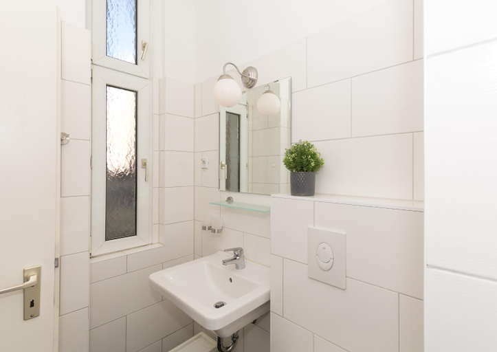 Bathroom 4, Old Town Hotel, Berlin