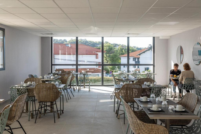 Food & Drinks 5, Nemea Appart Hotel Les Hauts de Milady Biarritz, Pyrénées-Atlantiques