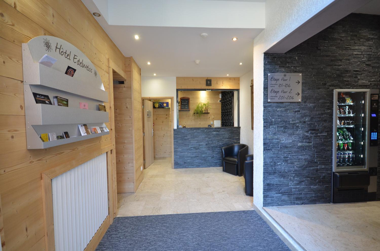 Public Area, Hotel Edelweiss, Hautes-Alpes