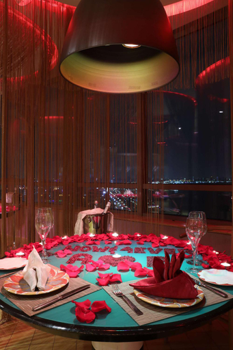 Food & Drinks 5, Symphony Style Hotel Kuwait, Salmiya