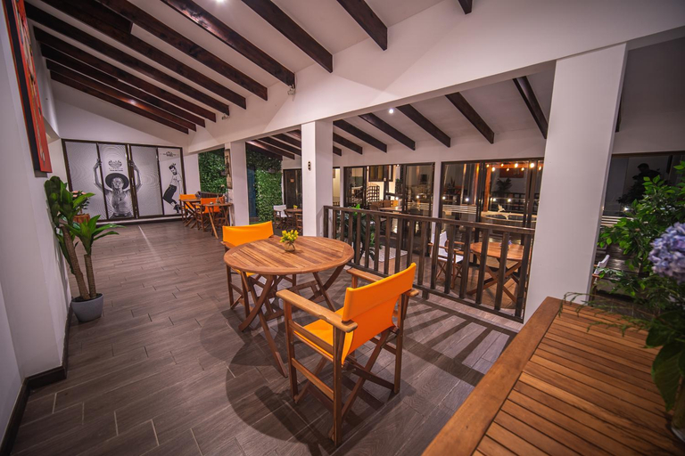 Food & Drinks 3, Vistas del Conde, San Rafael
