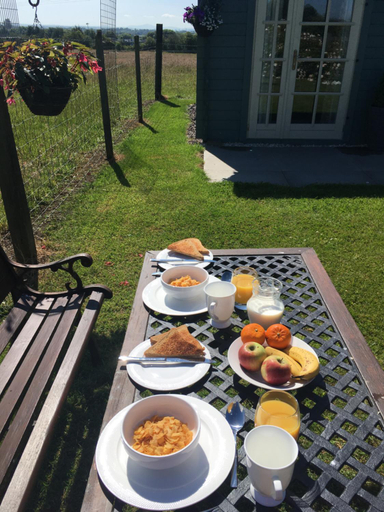 Food & Drinks, Auchenlea lodges, Glasgow