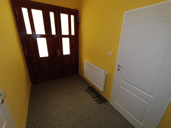 Others 2, Apartman Horni Slavkov Hodinarstvi, Sokolov