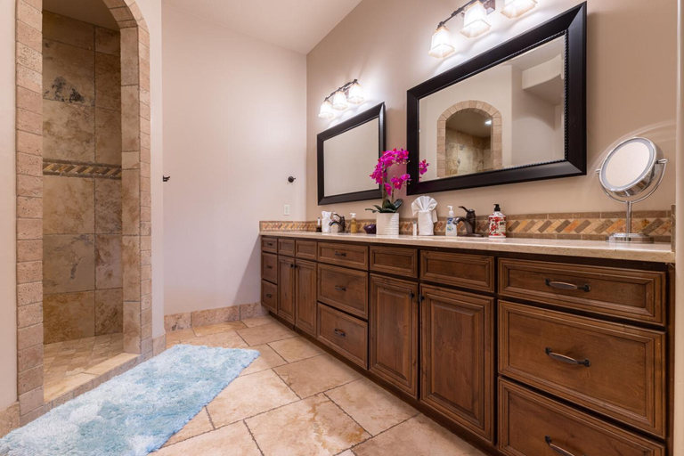 Bathroom 3, D5-Coral Springs Poolside-Ground Floor 3-bedroom Hillside View, Washington