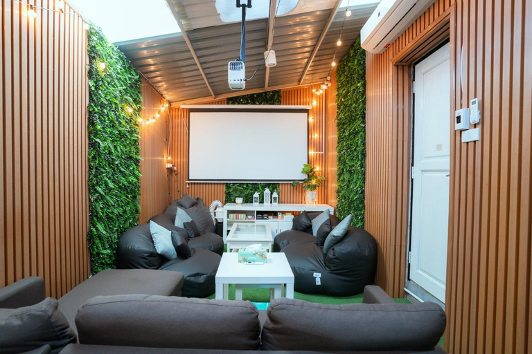 Others 4, Ekkamai Buds & Beds - 420 Hostel, Wattana