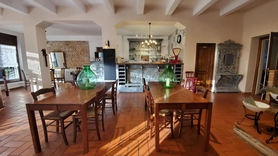 Food & Drinks 4, Baronka Bed & Breakfast & Bistrot, Rožnava