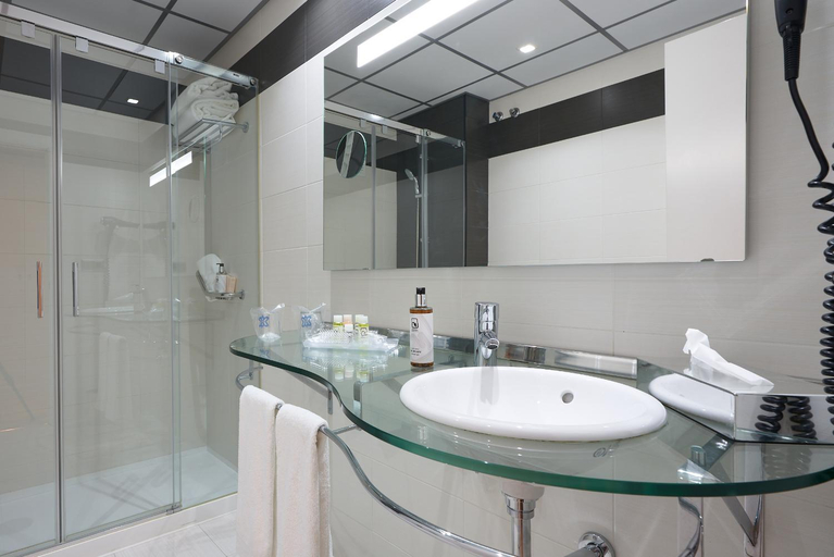 Bathroom 5, Monte Triana, Sevilla