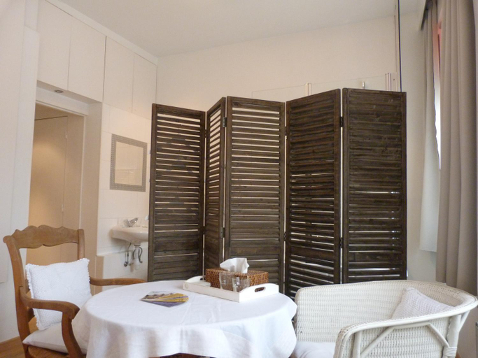 Others 4, B&B Sparrow's Nest, Oost-Vlaanderen