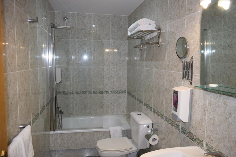 Bathroom, Apartamentos VIDA Versus, Pontevedra