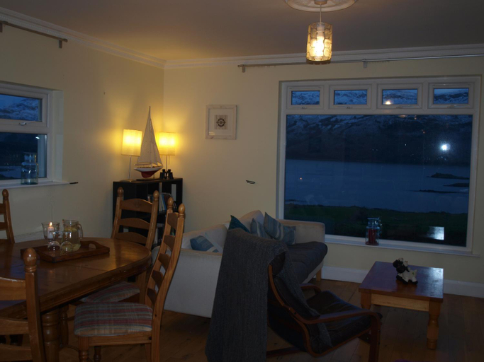 Others 4, The Lookout Ardara