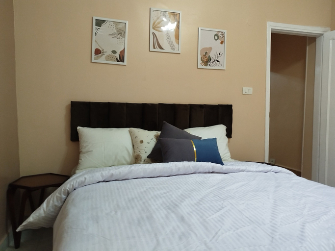 Bedroom 3, Moon Homes, 'Abdin