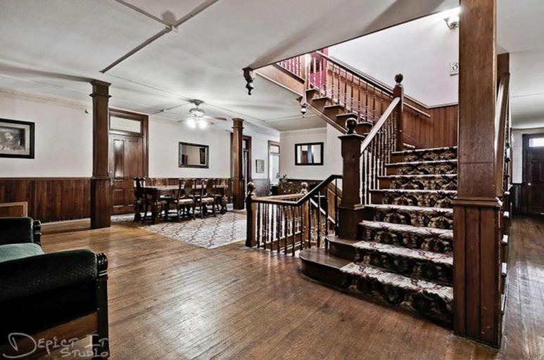 Others 4, New Orleans Hotel Eureka Springs, Carroll