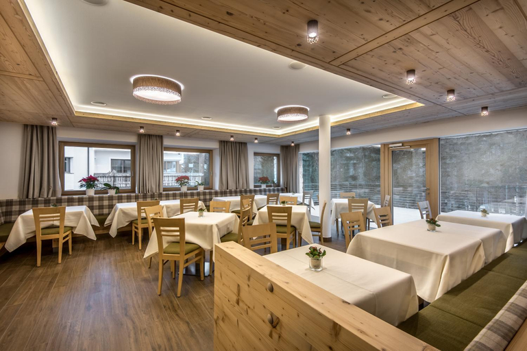 Others 5, Garni Larix, Bolzano