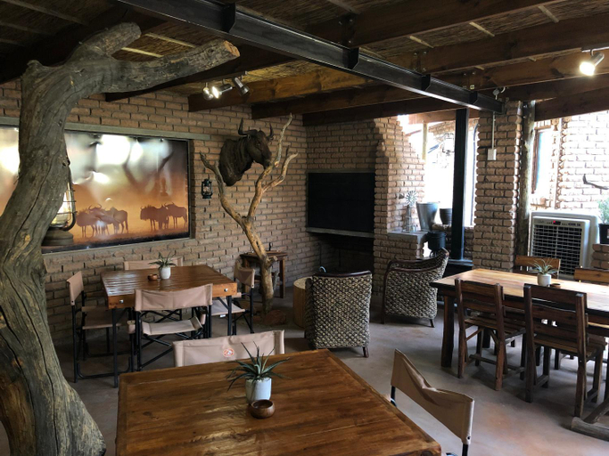 Food & Drinks 2, Country Lodge, Siyanda